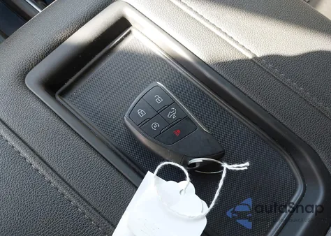 2022 Chevrolet Silverado 1500 4Wd Short Bed Rst from USA, damaged, VIN 3GCUDEED8NG513577